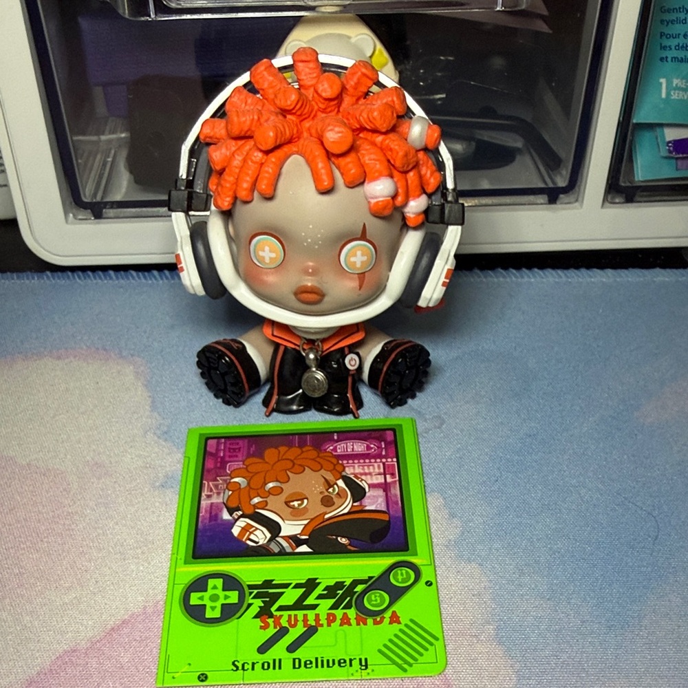 Skullpanda Scroll delivery popmart